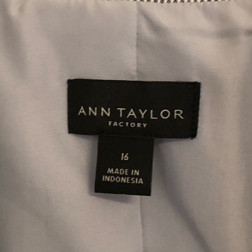 Ann Taylor Jacket - Picture 2 of 3